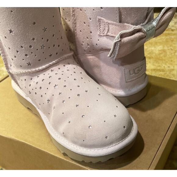 NWT Kids Ugg Stargirl Classic Mini II Bow Boots Size 4 - Picture 4 of 8
